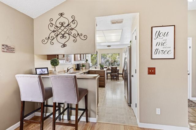 4208 N Country Dr, Antelope, CA 95843