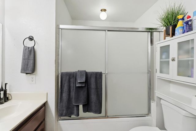 4208 N Country Dr, Antelope, CA 95843