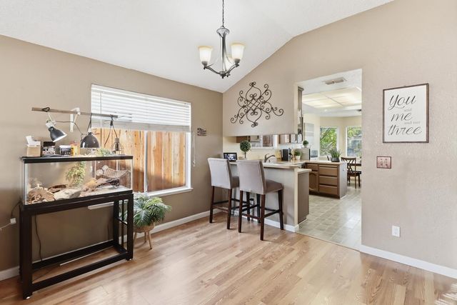 4208 N Country Dr, Antelope, CA 95843