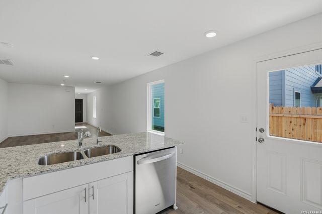 1343 Vallarta Centro, Converse, TX 78109