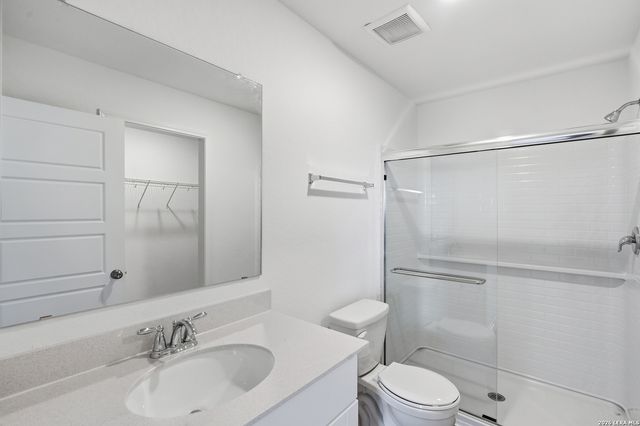 1343 Vallarta Centro, Converse, TX 78109