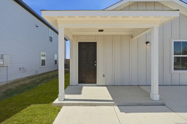 1343 Vallarta Centro, Converse, TX 78109