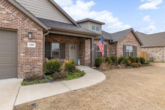 1309 Ruscello Avenue, Tontitown, AR 72762