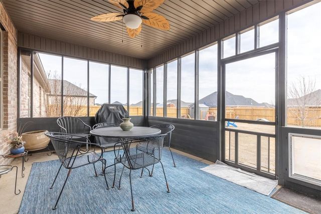 1309 Ruscello Avenue, Tontitown, AR 72762