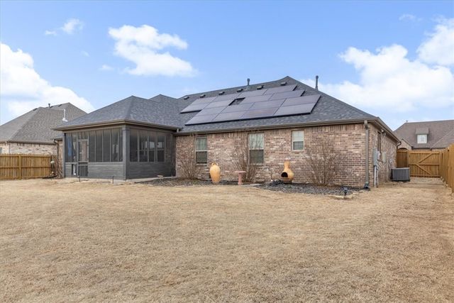 1309 Ruscello Avenue, Tontitown, AR 72762