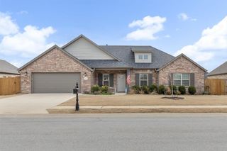 1309 Ruscello Avenue, Tontitown, AR 72762