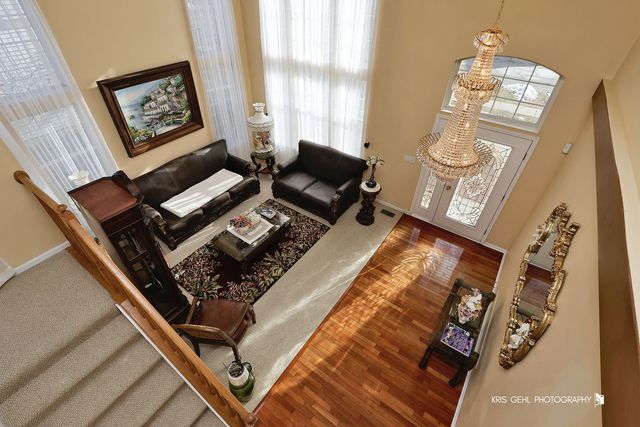 450 W Daybreak Lane, Round Lake, IL 60073