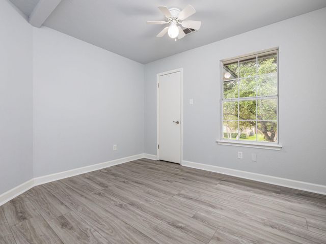 309 N Kings Canyon DR, Cedar Park, TX 78613