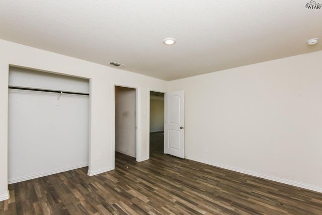 1646 ELIZABETH AVENUE, Wichita Falls, TX 76301