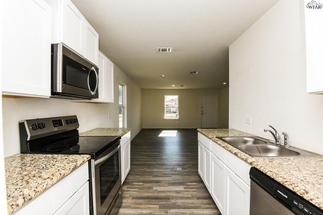 1646 ELIZABETH AVENUE, Wichita Falls, TX 76301