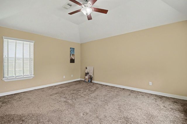 147 Eagle Nest Court, Richwood, TX 77566