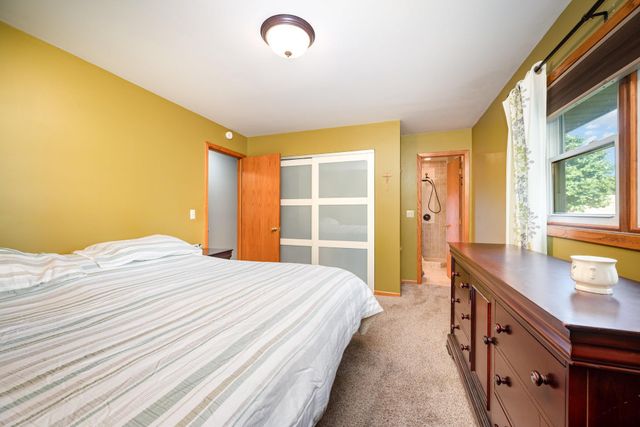 24417 E Cedar Lake Drive, New Prague, MN 56071