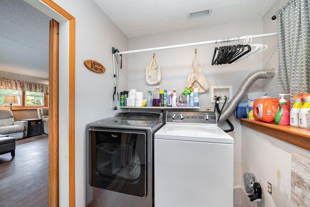 24417 E Cedar Lake Drive, New Prague, MN 56071