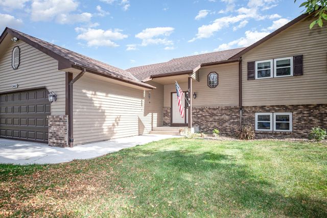 24417 E Cedar Lake Drive, New Prague, MN 56071