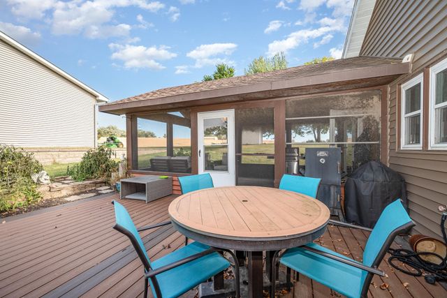 24417 E Cedar Lake Drive, New Prague, MN 56071