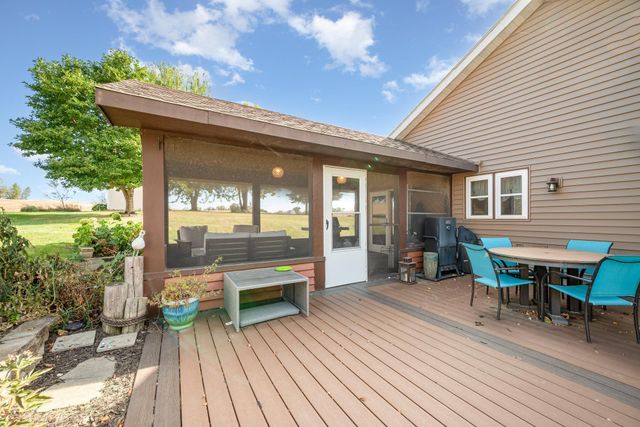 24417 E Cedar Lake Drive, New Prague, MN 56071