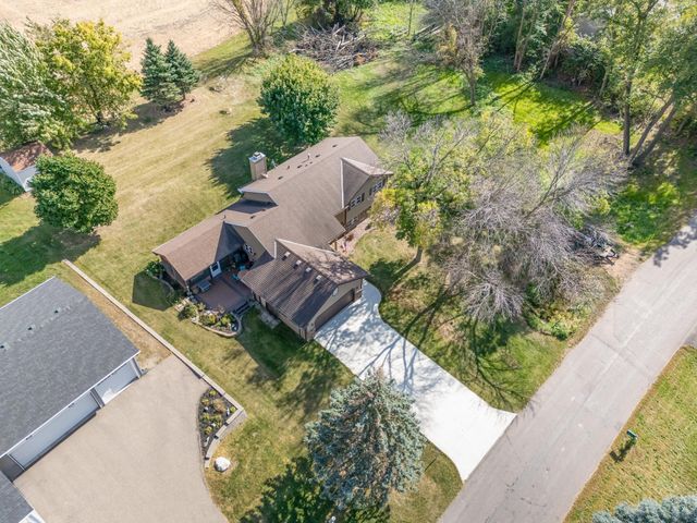 24417 E Cedar Lake Drive, New Prague, MN 56071