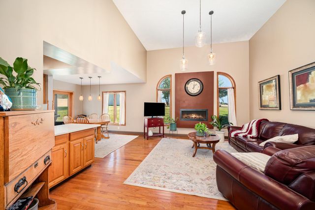 24417 E Cedar Lake Drive, New Prague, MN 56071