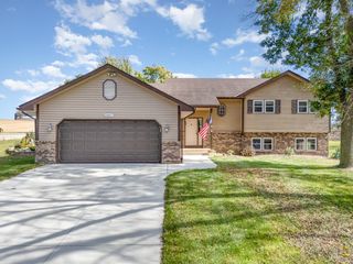 24417 E Cedar Lake Drive, New Prague, MN 56071