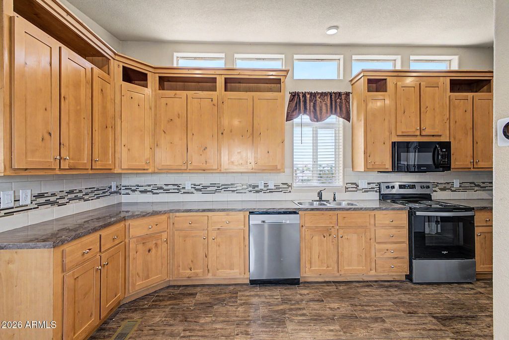 11714 S 224TH Lane, Buckeye, AZ 85326 — photo 2