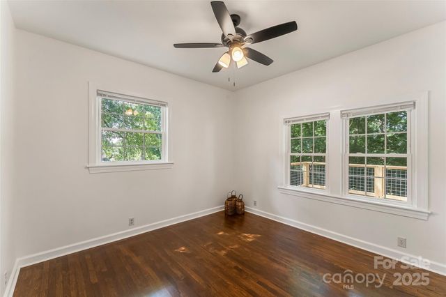 302 White Street, Morganton, NC 28655