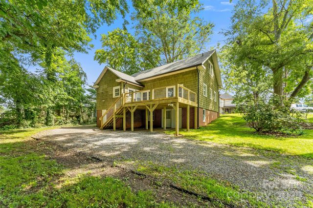 302 White Street, Morganton, NC 28655