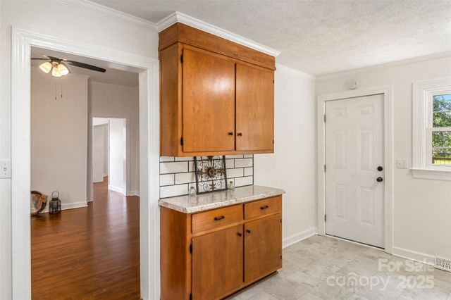 302 White Street, Morganton, NC 28655