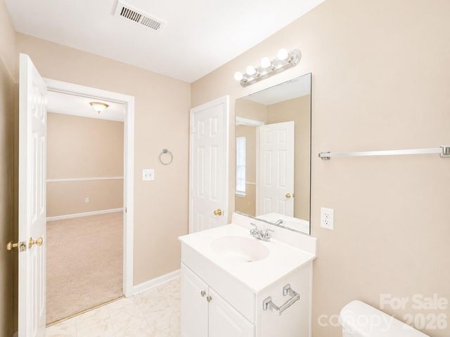 6417 Spanish Moss Lane, Charlotte, NC 28262
