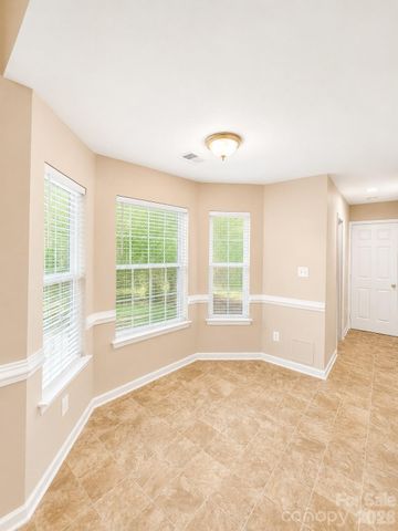 6417 Spanish Moss Lane, Charlotte, NC 28262