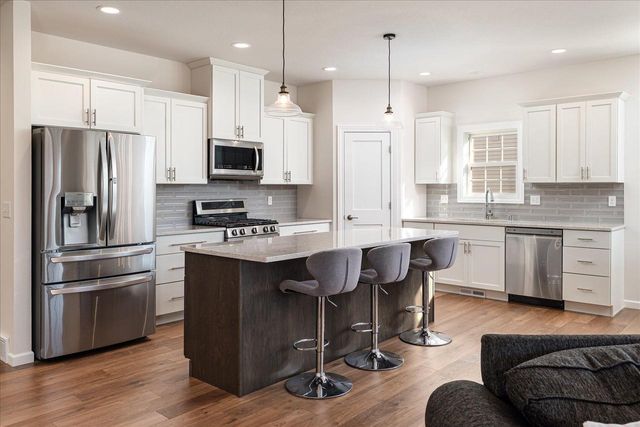 3120 Christenson LANE, Onalaska, WI 54650