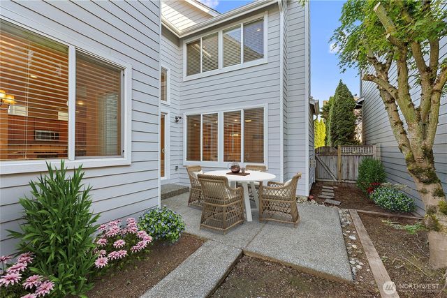 2127 NW Far Country Lane, Issaquah, WA 98027