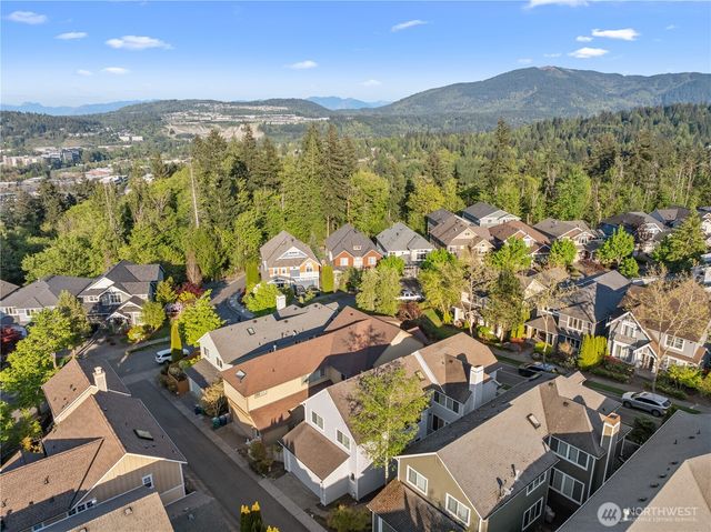 2127 NW Far Country Lane, Issaquah, WA 98027
