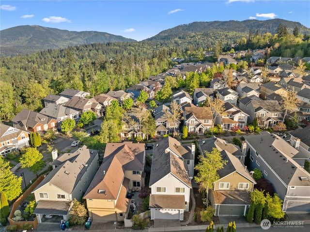 2127 NW Far Country Lane, Issaquah, WA 98027