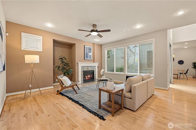 2127 NW Far Country Lane, Issaquah, WA 98027