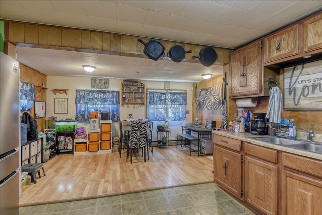 37122 N SPOTTED Rd, Deer Park, WA 99006