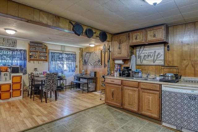 37122 N SPOTTED Rd, Deer Park, WA 99006