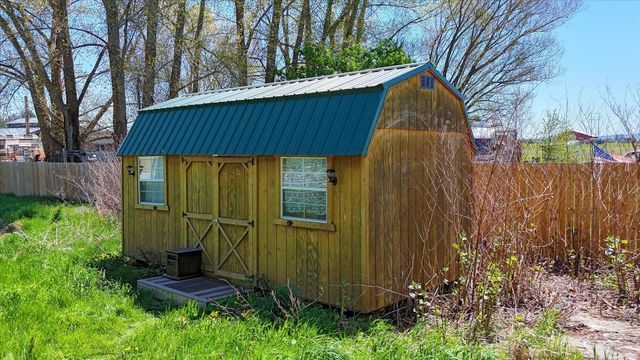 37122 N SPOTTED Rd, Deer Park, WA 99006