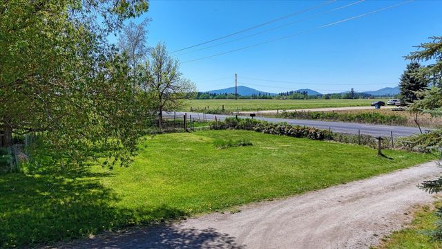 37122 N SPOTTED Rd, Deer Park, WA 99006