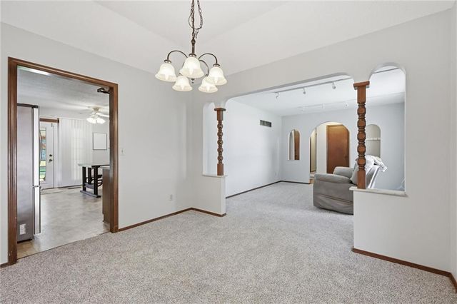 16512 Spring Valley Road, Belton, MO 64012