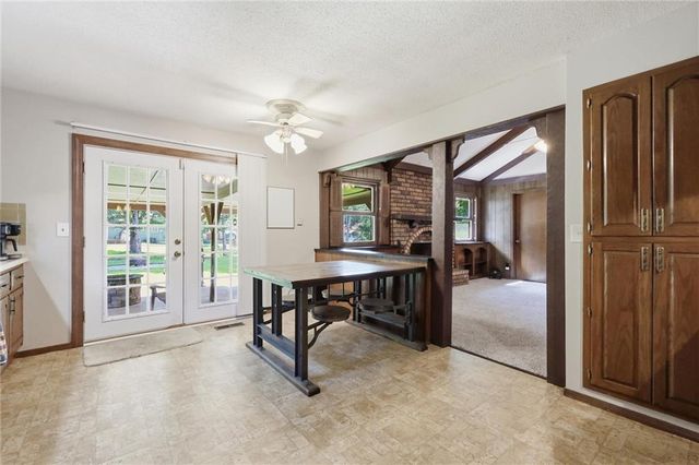 16512 Spring Valley Road, Belton, MO 64012