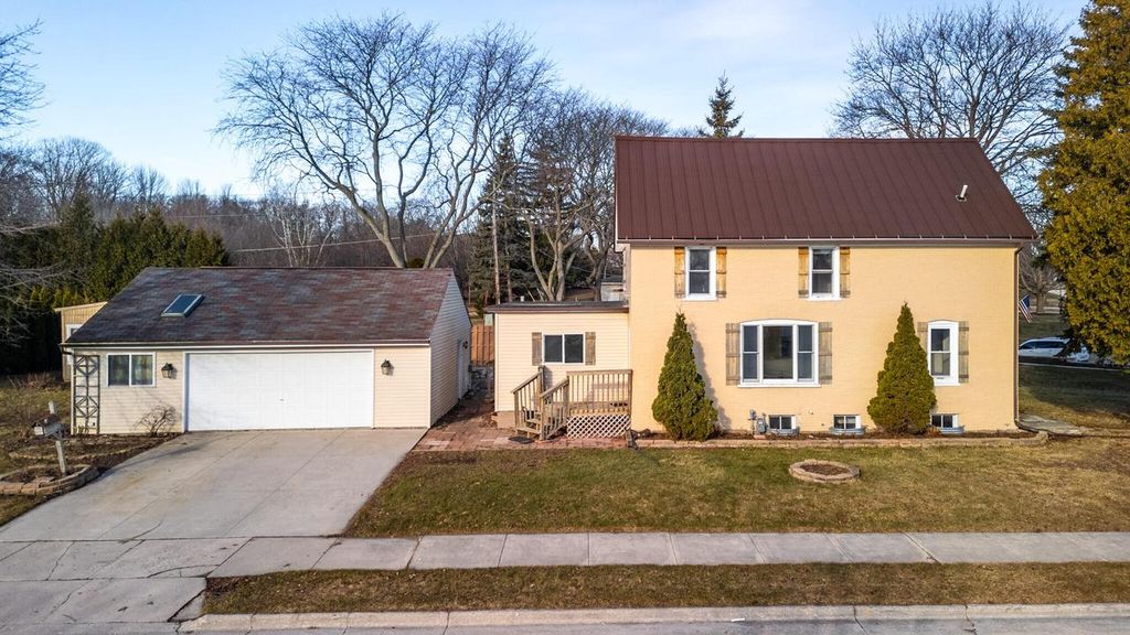 2903 Wilgus AVENUE, Sheboygan, WI 53081