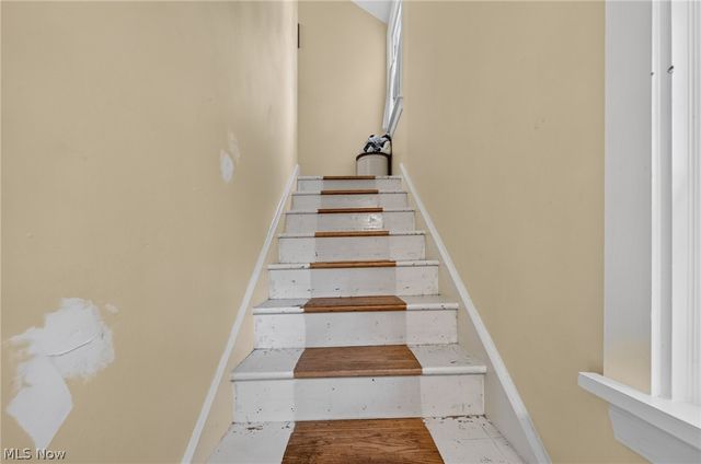 46 N Cross Street, Columbiana, OH 44408