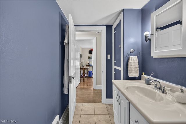 46 N Cross Street, Columbiana, OH 44408