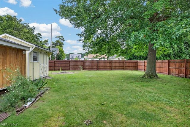 46 N Cross Street, Columbiana, OH 44408