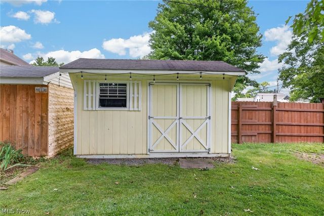 46 N Cross Street, Columbiana, OH 44408