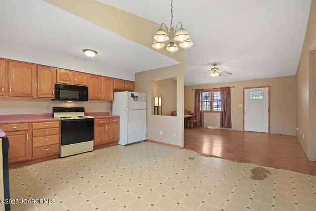 11922 OAK RIDGE LANE, Holts Summit, MO 65043