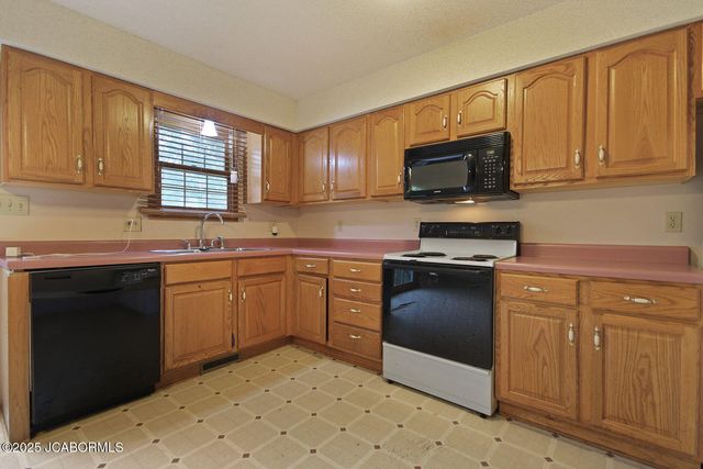 11922 OAK RIDGE LANE, Holts Summit, MO 65043