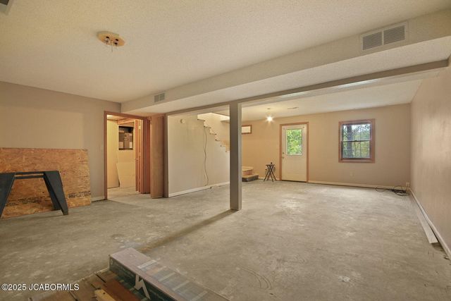 11922 OAK RIDGE LANE, Holts Summit, MO 65043