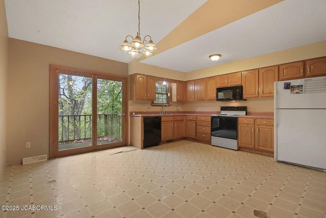 11922 OAK RIDGE LANE, Holts Summit, MO 65043