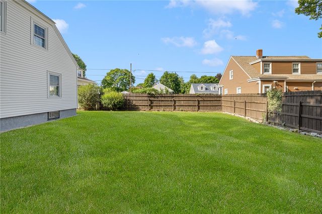 463 Power Road, Pawtucket, RI 02860